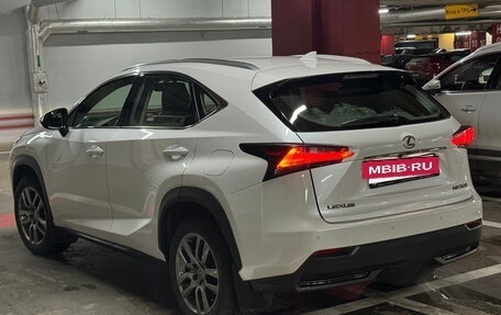 Lexus NX I, 2016 год, 2 850 000 рублей, 3 фотография