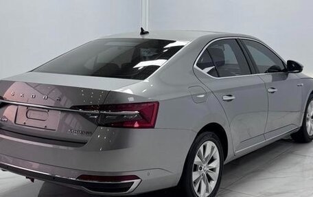 Skoda Superb III рестайлинг, 2021 год, 1 900 012 рублей, 6 фотография