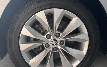 Skoda Superb III рестайлинг, 2021 год, 1 900 012 рублей, 17 фотография