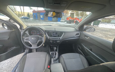 Hyundai Solaris II рестайлинг, 2018 год, 1 390 000 рублей, 6 фотография