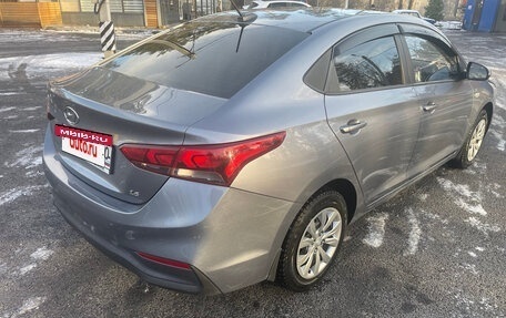 Hyundai Solaris II рестайлинг, 2018 год, 1 390 000 рублей, 3 фотография