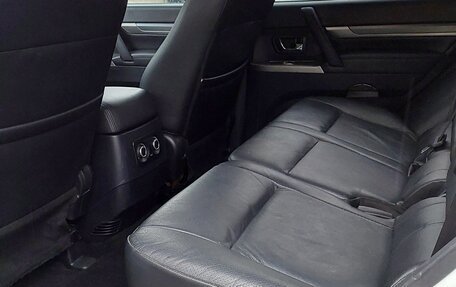 Mitsubishi Pajero IV, 2012 год, 1 700 000 рублей, 2 фотография