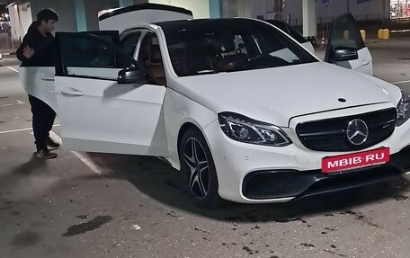 Mercedes-Benz E-Класс, 2013 год, 2 150 000 рублей, 10 фотография