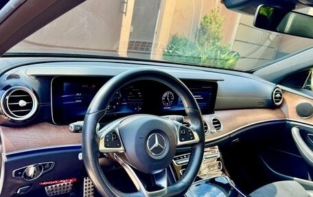 Mercedes-Benz E-Класс, 2016 год, 3 200 000 рублей, 8 фотография