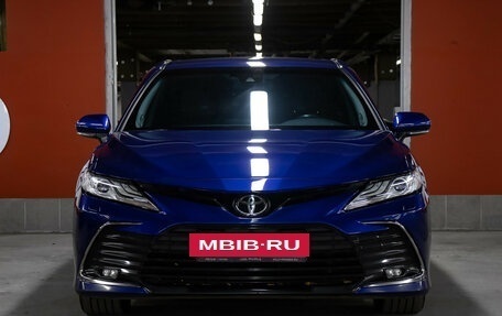 Toyota Camry, 2021 год, 3 498 000 рублей, 2 фотография