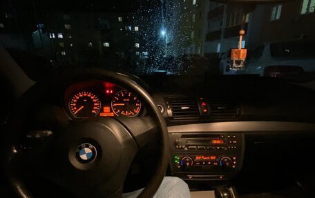 BMW 1 серия, 2005 год, 600 000 рублей, 10 фотография