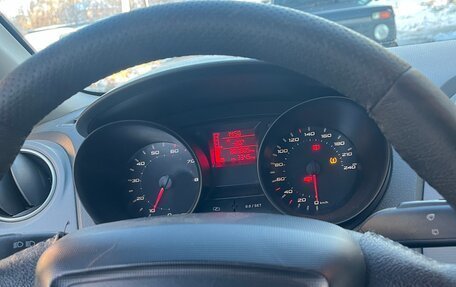 SEAT Ibiza IV рестайлинг 2, 2009 год, 430 000 рублей, 5 фотография