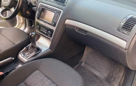 Skoda Octavia, 2010 год, 760 000 рублей, 11 фотография