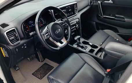 KIA Sportage IV рестайлинг, 2020 год, 2 650 000 рублей, 9 фотография