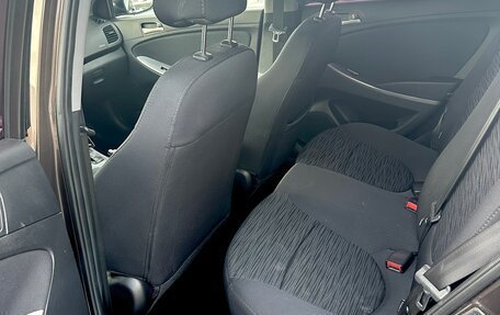 Hyundai Solaris II рестайлинг, 2015 год, 1 050 000 рублей, 12 фотография