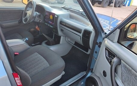 ГАЗ 31105 «Волга», 2004 год, 27 фотография