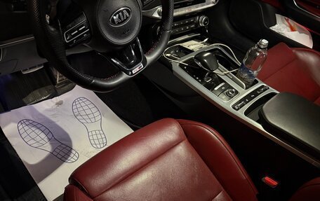 KIA Stinger I, 2019 год, 2 600 000 рублей, 10 фотография