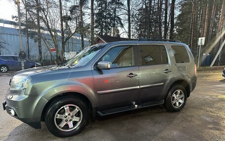 Honda Pilot III рестайлинг, 2012 год, 1 980 000 рублей, 1 фотография