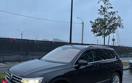 Volkswagen Tiguan II, 2018 год, 3 200 000 рублей, 4 фотография