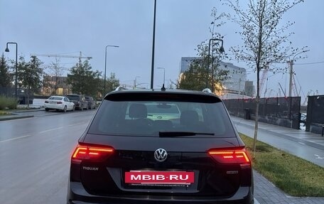 Volkswagen Tiguan II, 2018 год, 3 200 000 рублей, 6 фотография