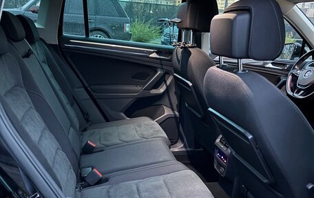 Volkswagen Tiguan II, 2018 год, 3 200 000 рублей, 15 фотография