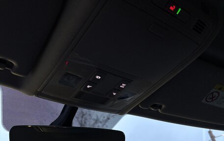 Volkswagen Tiguan II, 2018 год, 3 200 000 рублей, 21 фотография