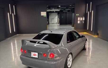 Toyota Altezza, 2003 год, 810 000 рублей, 4 фотография