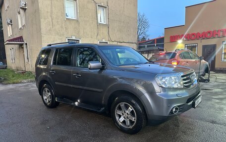 Honda Pilot III рестайлинг, 2012 год, 1 980 000 рублей, 3 фотография