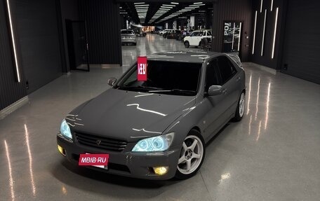 Toyota Altezza, 2003 год, 810 000 рублей, 2 фотография