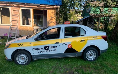 Renault Logan II, 2015 год, 330 000 рублей, 5 фотография