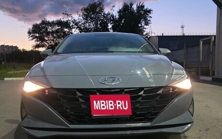 Hyundai Elantra, 2021 год, 2 550 000 рублей, 4 фотография