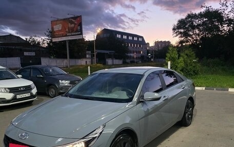 Hyundai Elantra, 2021 год, 2 550 000 рублей, 2 фотография