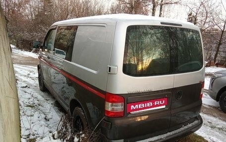 Volkswagen Transporter T5 рестайлинг, 2006 год, 850 000 рублей, 2 фотография
