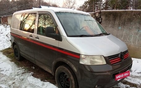 Volkswagen Transporter T5 рестайлинг, 2006 год, 850 000 рублей, 3 фотография