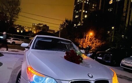 BMW 5 серия, 2003 год, 720 000 рублей, 1 фотография