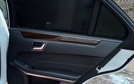 Mercedes-Benz E-Класс, 2015 год, 2 500 000 рублей, 9 фотография