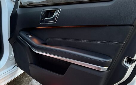 Mercedes-Benz E-Класс, 2015 год, 2 500 000 рублей, 14 фотография