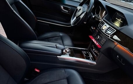 Mercedes-Benz E-Класс, 2015 год, 2 500 000 рублей, 12 фотография