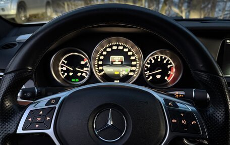 Mercedes-Benz E-Класс, 2015 год, 2 500 000 рублей, 15 фотография