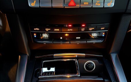 Mercedes-Benz E-Класс, 2015 год, 2 500 000 рублей, 17 фотография