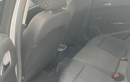 Opel Astra J, 2011 год, 865 000 рублей, 11 фотография