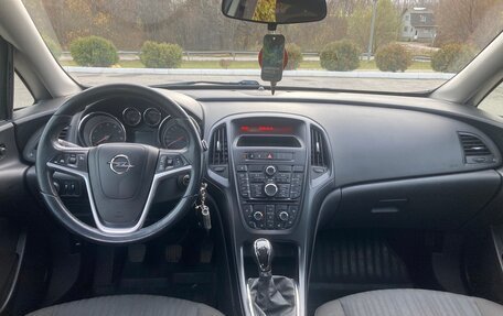 Opel Astra J, 2011 год, 865 000 рублей, 8 фотография