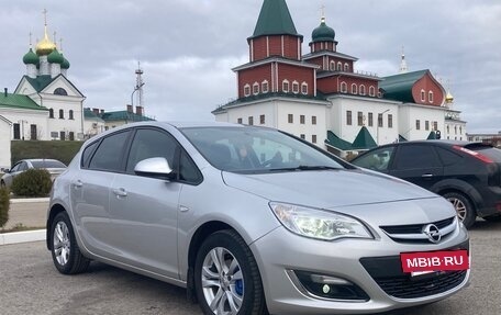 Opel Astra J, 2011 год, 865 000 рублей, 3 фотография