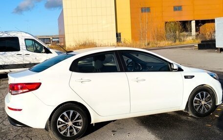 KIA Rio III рестайлинг, 2017 год, 990 000 рублей, 4 фотография