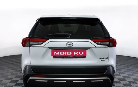 Toyota RAV4, 2023 год, 3 750 000 рублей, 6 фотография