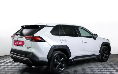 Toyota RAV4, 2023 год, 3 750 000 рублей, 5 фотография