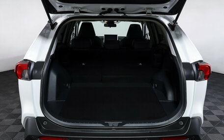 Toyota RAV4, 2023 год, 3 750 000 рублей, 10 фотография