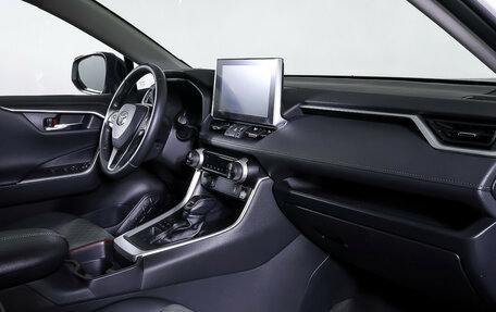 Toyota RAV4, 2023 год, 3 750 000 рублей, 11 фотография