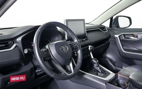 Toyota RAV4, 2023 год, 3 750 000 рублей, 14 фотография