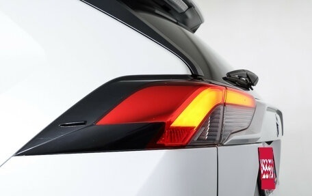 Toyota RAV4, 2023 год, 3 750 000 рублей, 24 фотография