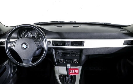 BMW 3 серия, 2010 год, 1 199 000 рублей, 13 фотография