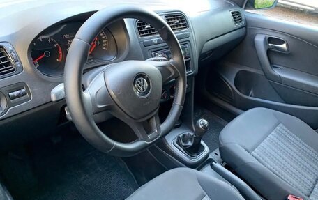 Volkswagen Polo VI (EU Market), 2018 год, 1 050 000 рублей, 3 фотография