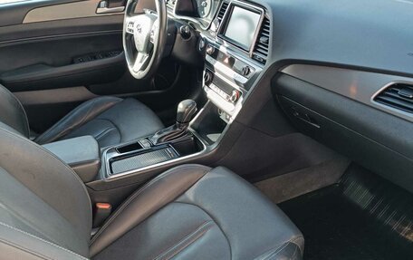 Hyundai Sonata VII, 2018 год, 2 190 000 рублей, 21 фотография