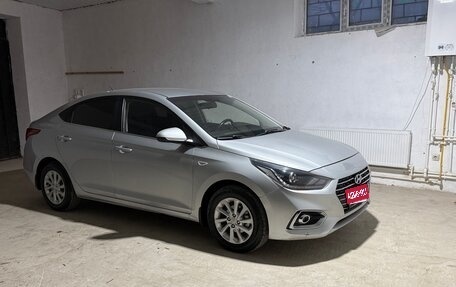 Hyundai Solaris II рестайлинг, 2017 год, 1 320 000 рублей, 1 фотография