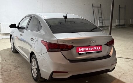 Hyundai Solaris II рестайлинг, 2017 год, 1 320 000 рублей, 2 фотография